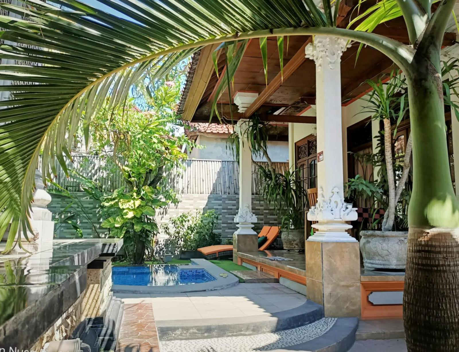 Green Palace Homestay Batununggul Exterior photo